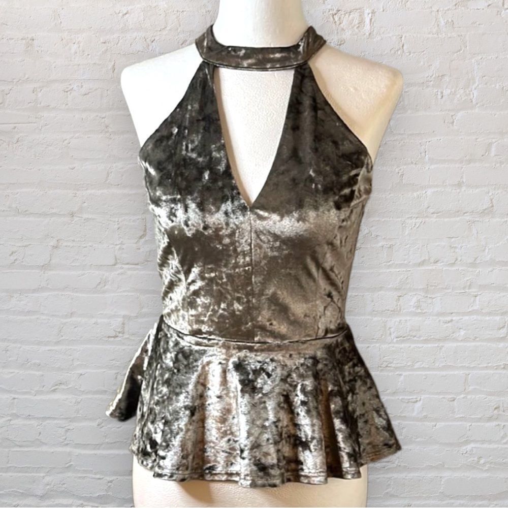 𝅺charlotte Russe silver/gray peplum halter top choker V-neck sleeveless X Small